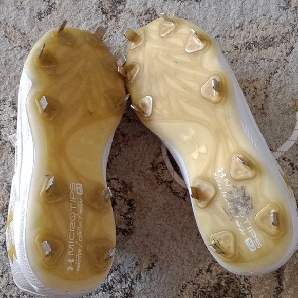 Under Armour Gold and White Athletic Shoes - Picture 7 of 8